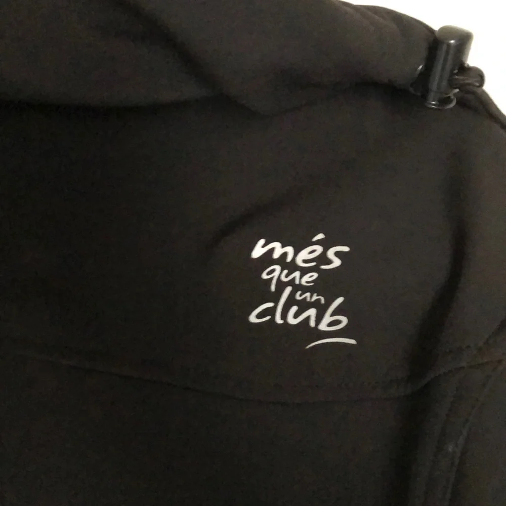 ❤️FC BARCELONA❤️ brand jacket - Picture 8 of 9